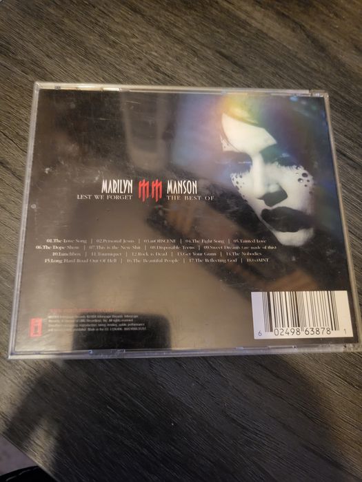 CD Marilyn Manson - Lest We Forget: The Best Of (Edição Oficial de Grandes Êxitos)