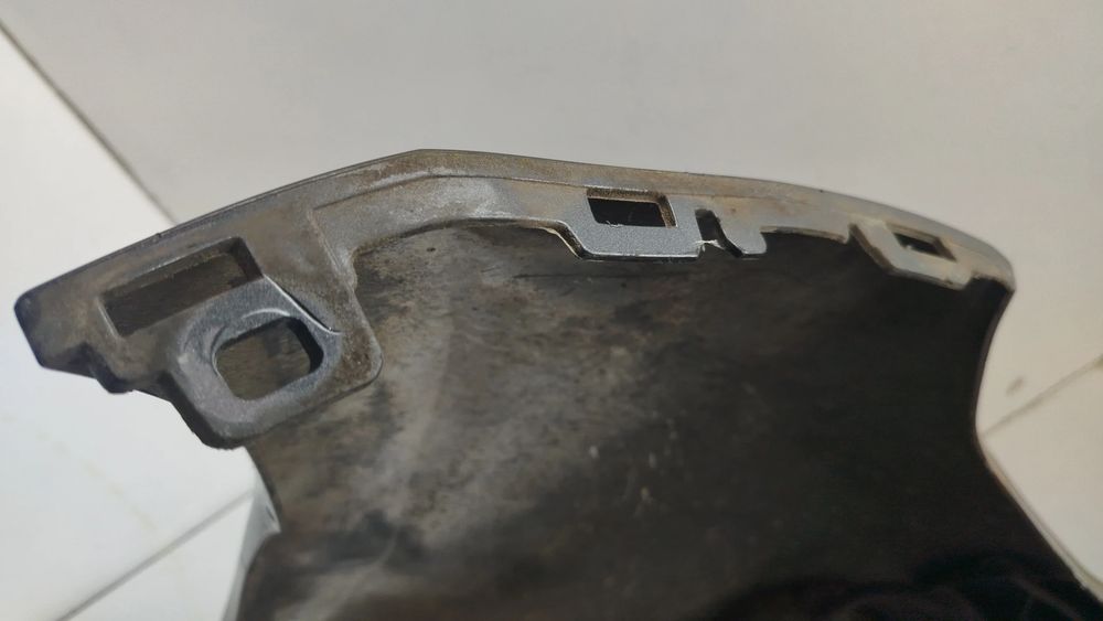Pára-choques frente RENAULT Twingo III (BCM_)