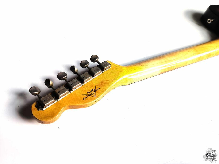 Fender® Custom Shop Limited Edition '63 Telecaster® Time Machine Relic '2014 Sunburst