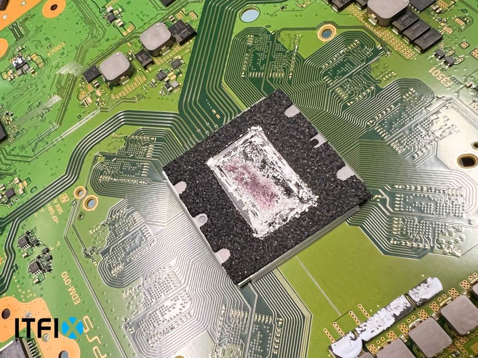 ITFIX Czyszczenie i naprawa konsol i padów PS4 PS5 Xbox Switch