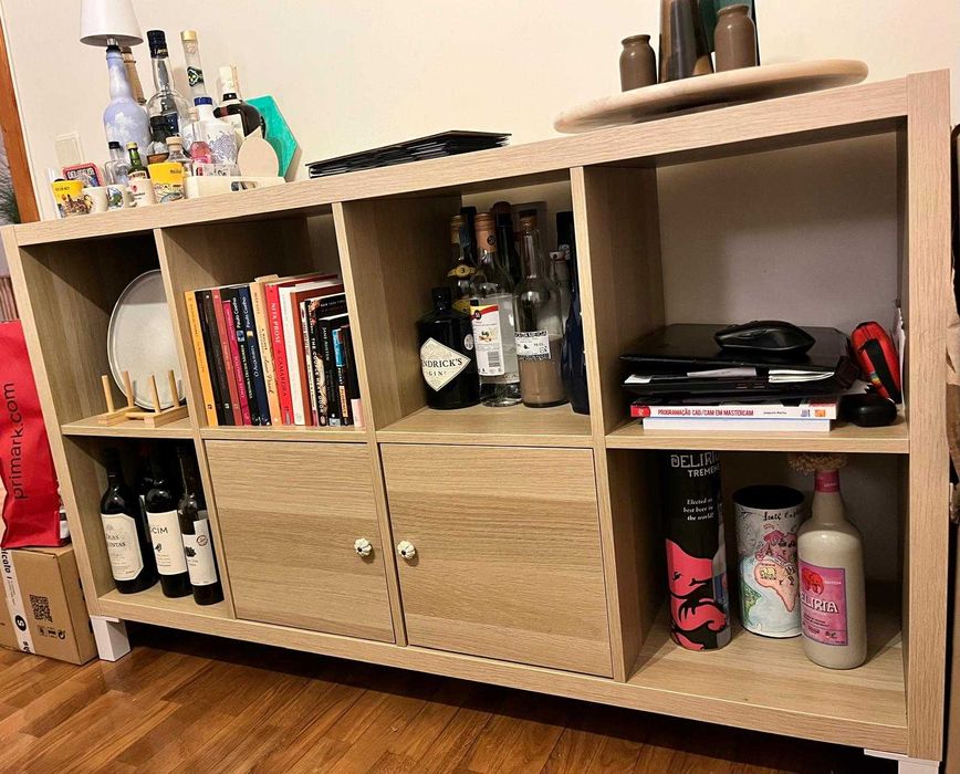 Estante c/ efeito Carvalho