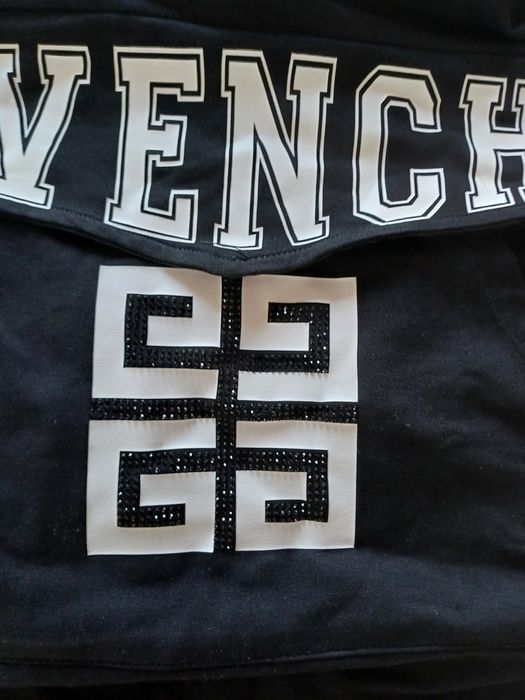 Cudna dresowa sukienka Givenchy