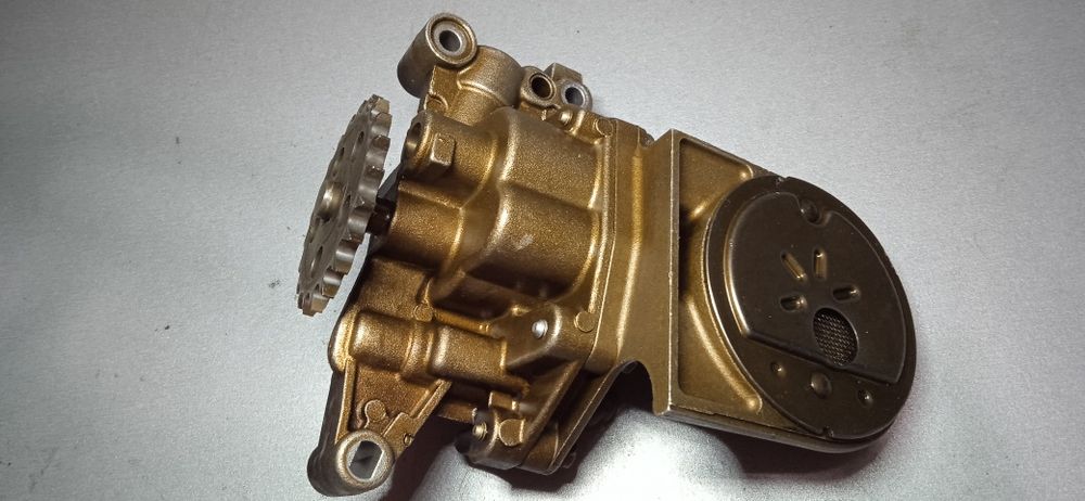 Масляний насос Citroen C4Peugeot 307 1.4 16V 2001-2008 9653914880 б.у.