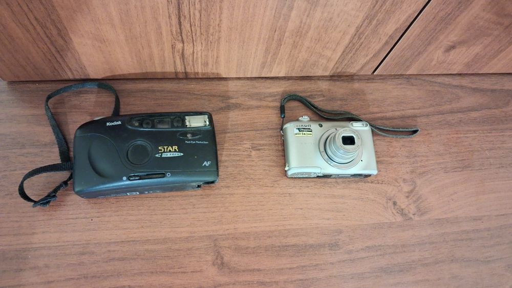 Фотоапарати Kodak Star Auto Focus (БЕЗ КРИШКИ БАТАРЕЙОК) та Nikon Coolpix A10 на запчастини