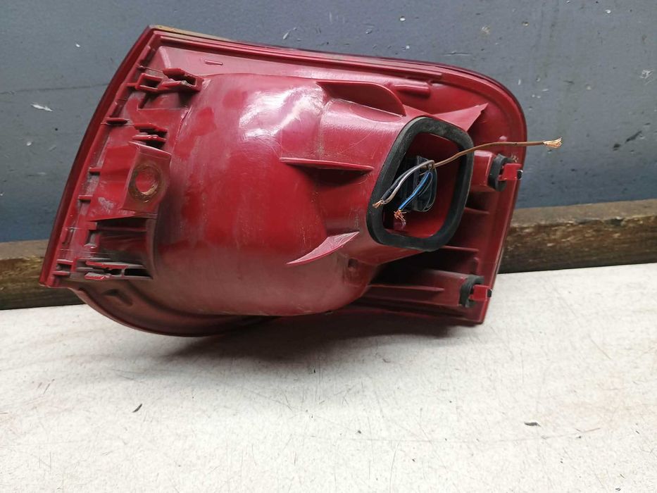 Lampa Lewy Tył Lewa Tylna VW Passat B6 KOMBI