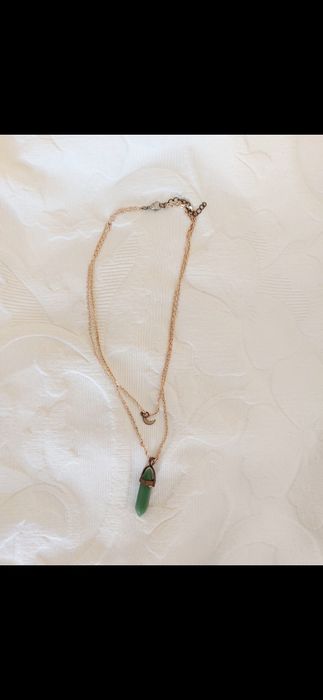 Fio dourado com cristal