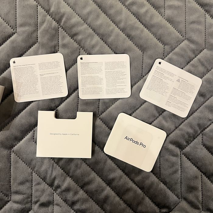 Apple Air Pods Pro 3 Semi-Novos