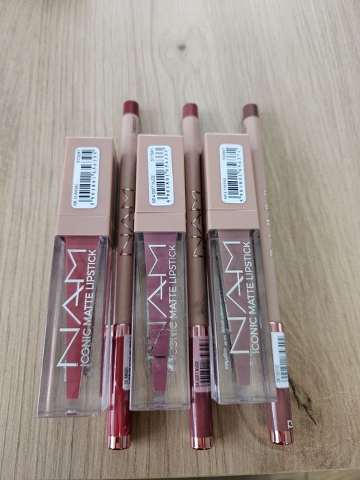 Zestaw pomadka+konturówka do ust NAM Iconic Matte Lipstick nr 4, 8, 10