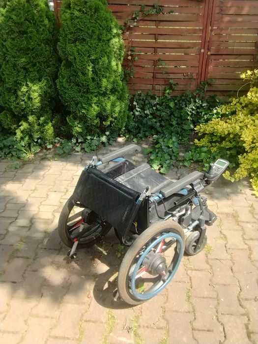 wozek inwalidzki elektryczny