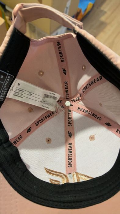 Czapeczka z daszkiem