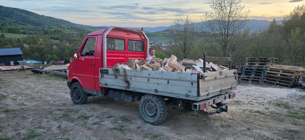 Drewno opalowe swierk  /buk transport