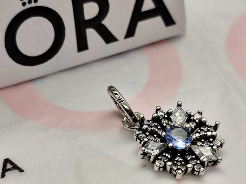 Pendente da Elsa da Pandora