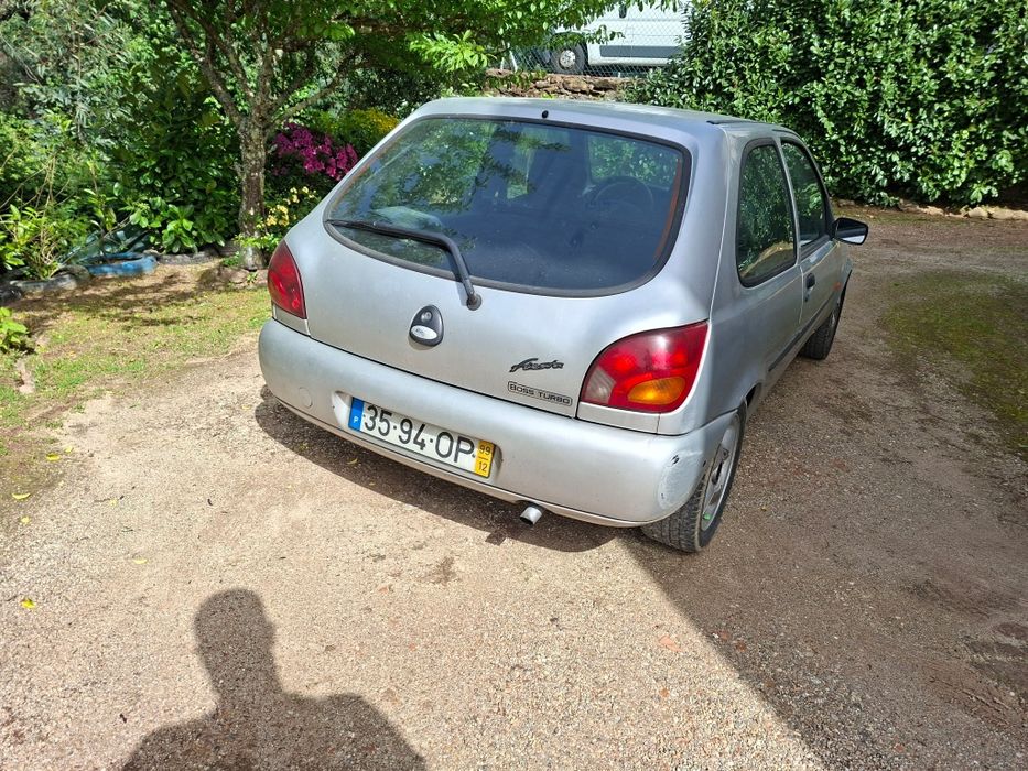 Vendo Ford fiesta Boss 1.8 TD