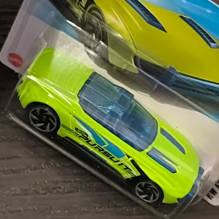 Alpha Pursuit Hot Wheels 2025 r. 18/250 HYW71-N521 nr1113