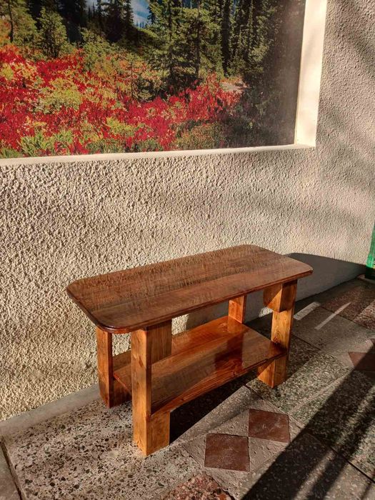 Журнальний столик -або під телевізор