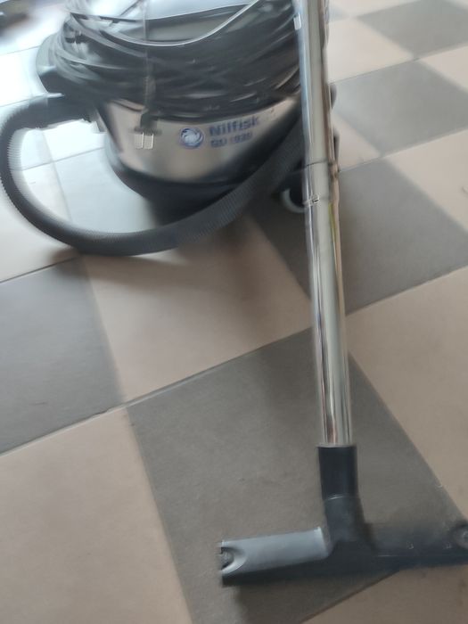 Sprzedam odkurzacz przemysłowy firmy Nilfisk930