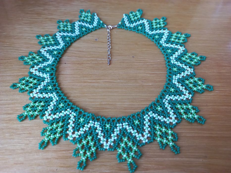 Намисто ручної роботи з чеського бісеру, кольє на шию