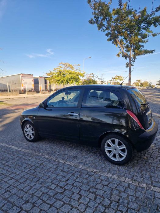 Vendo Lancia Y Gasolina  | 80 CV  |  131.000 km | Muito bem estimado | Embraiagem nova — photo 5