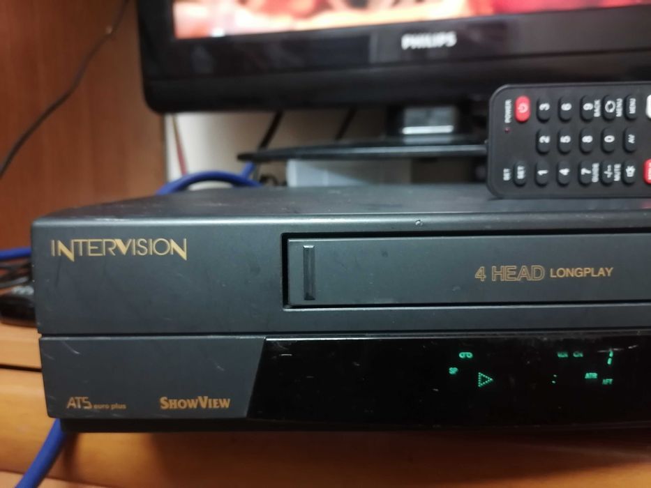 Magnetowid VHS Intervision V4096 (orion) pilot