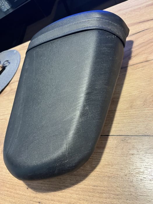 Siedzenie pasażera tylne suzuki GSXR k3 k4