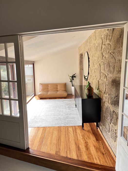 Moradia de Pedra - Venda Particular