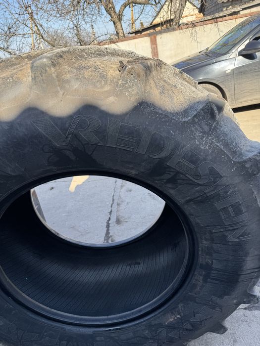 Продам шини 600/70r30 Vredestein