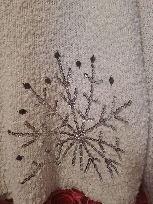 Sweter damski biały