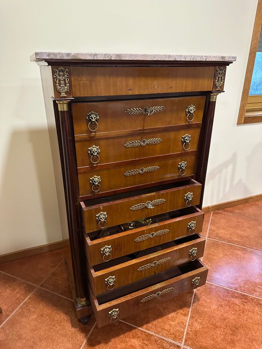 Móveis Clássicos de Sala em Madeira – Venda Conjunta ou Separada