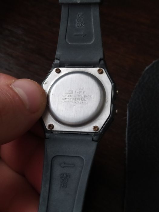 Casio f-91w годинник на запчастини