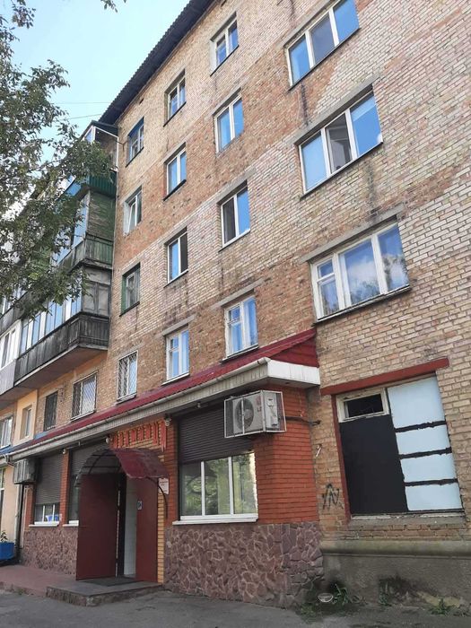 Боярка продаж 3-х кімнатної квартири, у теплому цегляному будинку. Все готове для ремонту