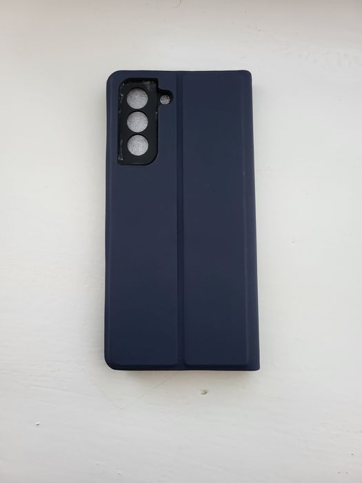 Продам чохол Самсунг S 21 FE