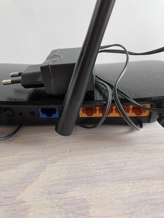 Router tp link model wr940n