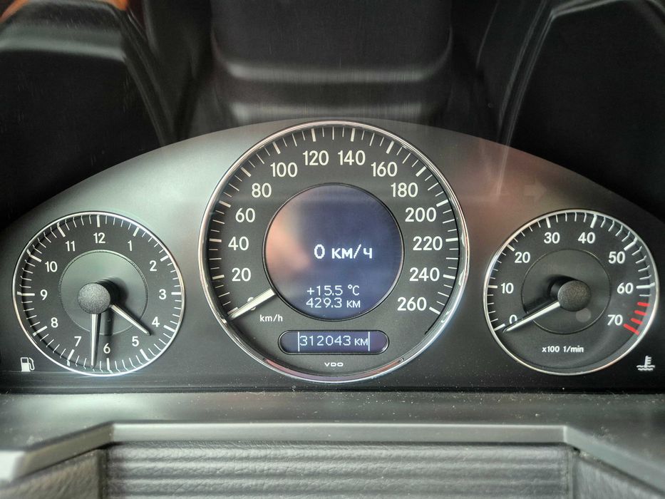 Mercedes-Benz W211 E200 NGT Обмін без підкрасів