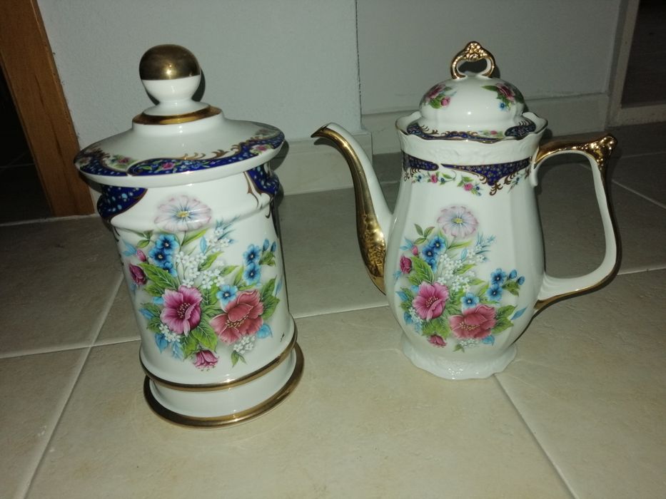 Conjunto bule e boleira