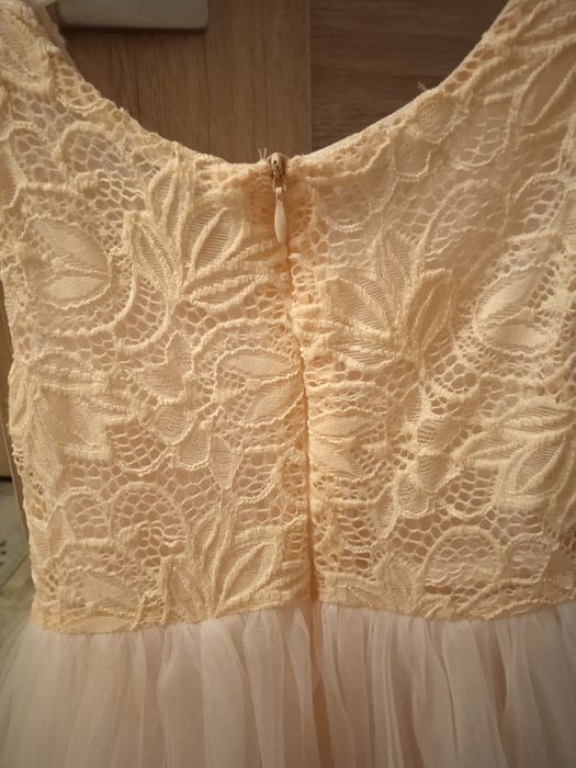 Sukienka dla dziewczynki r. 2-3 latka, stan bardzo dobry!!!