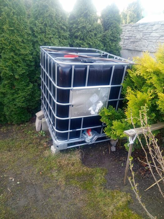 Mauzer czarny  1000l zbiornik na wodę,