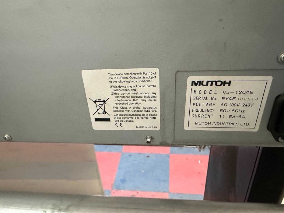 Продам широкофоматний принтер Mutoh Valuejet 1204E