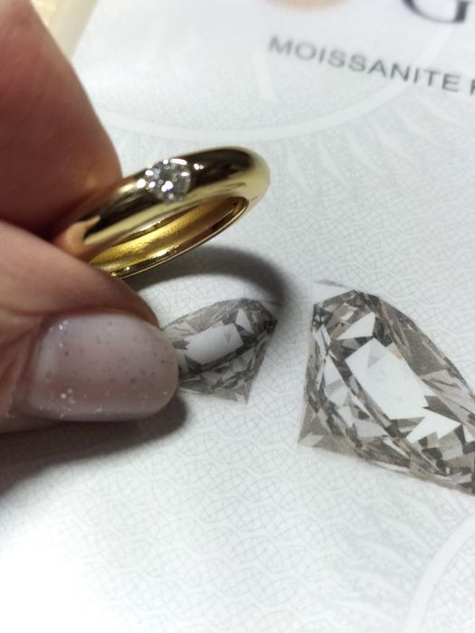 Кольцо серебро позолоченное с муасанитом