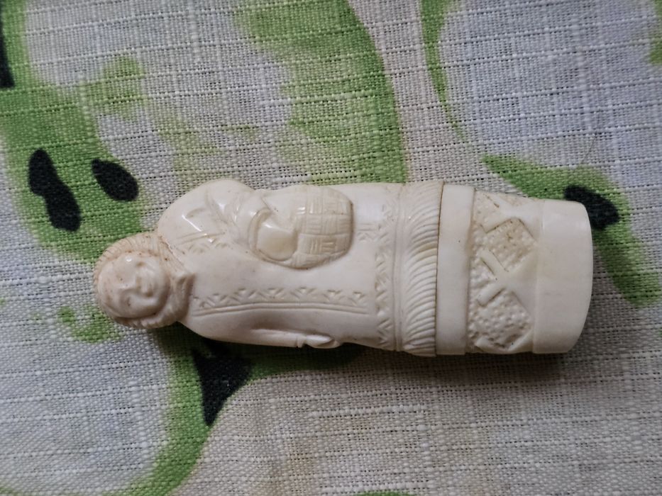 Флеш-карта в футляре из кости Север