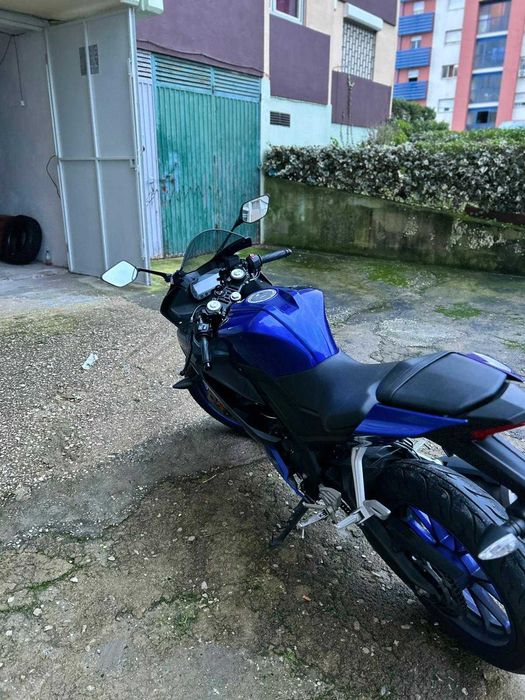 Yamaha YZF-R125 | Excelente estado geral | 21.276 km | Pronta a andar