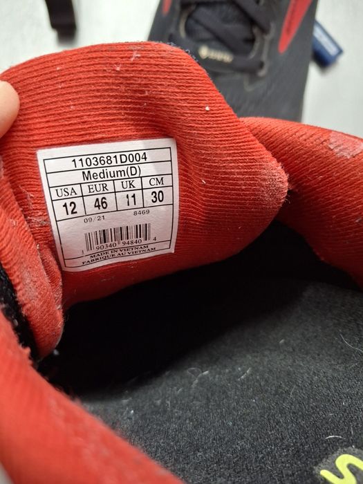 Кроссовки Brooks Ghost 14 GTX Black Red