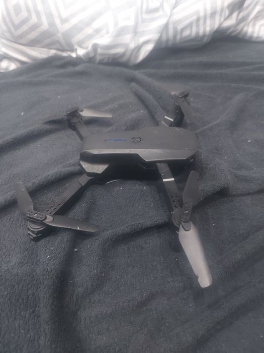 Dron dla dzieci bez pilota