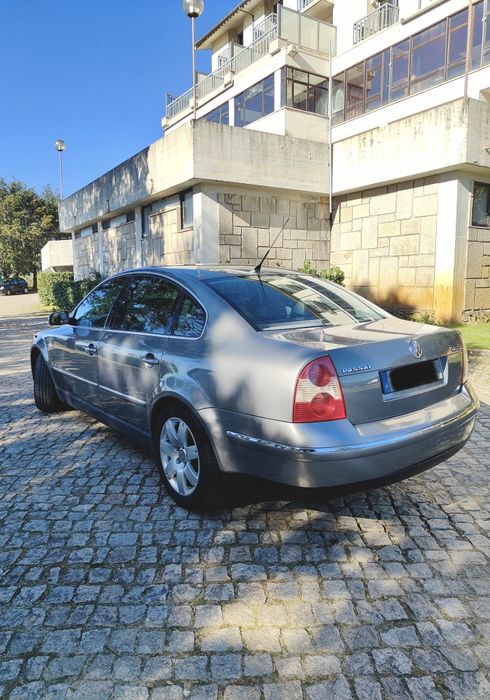 VW Passat 2.5 TDI CX automática//Highline