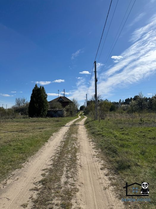 Продається земельна ділянка в Лісополі біля лісу