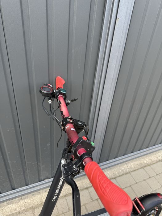 Продам електросамокат Kugoo Kirin M4 Pro