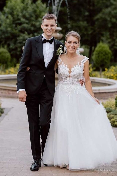 suknia ślubna z salonu bardzo ładna