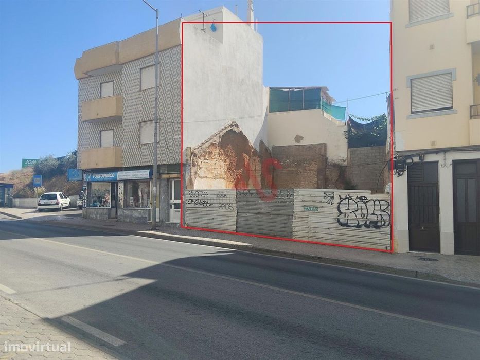 Lote de Terreno para Construção em Portimão | 123 m² | Projeto Aprovad