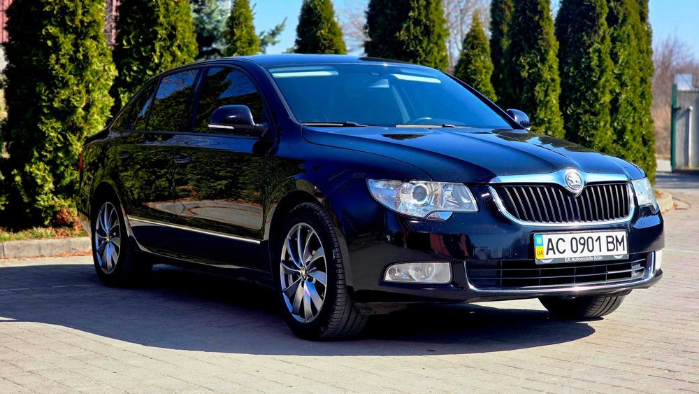 Авто Шкода Суперб 2011року з 1.6ТДІ, Чорний седан! 234тис пробігу.