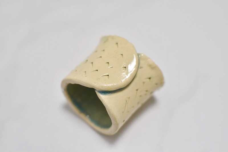 Ceramiczna obrączka do serwetki, na serwetkę, handmade