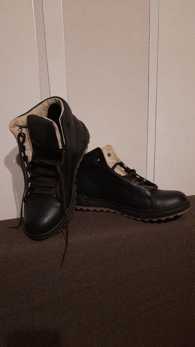 Ботинки (кроссовки )спортивные ecco expression розмір 41